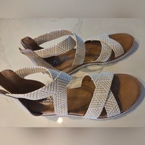 Bob's Woven Strappy Sandals